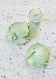 GreenGate Tasse mit Unterteller Alice pale green 225 ml