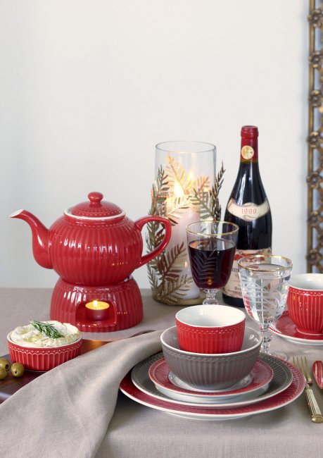 GreenGate Teapot warmer Alice red Ø 13 cm - Click Image to Close